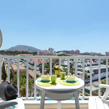 Y6e Very Central Apartment! Lasamericas View! アロナ